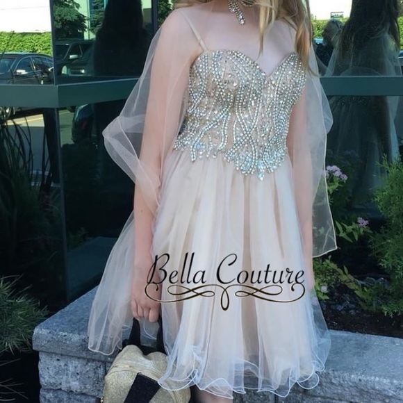 NUDE/TAN HIGH QUALITY FORMAL DRESS 💎 prom dress & graduation dress worthy 🤍 - Picture 2 of 8